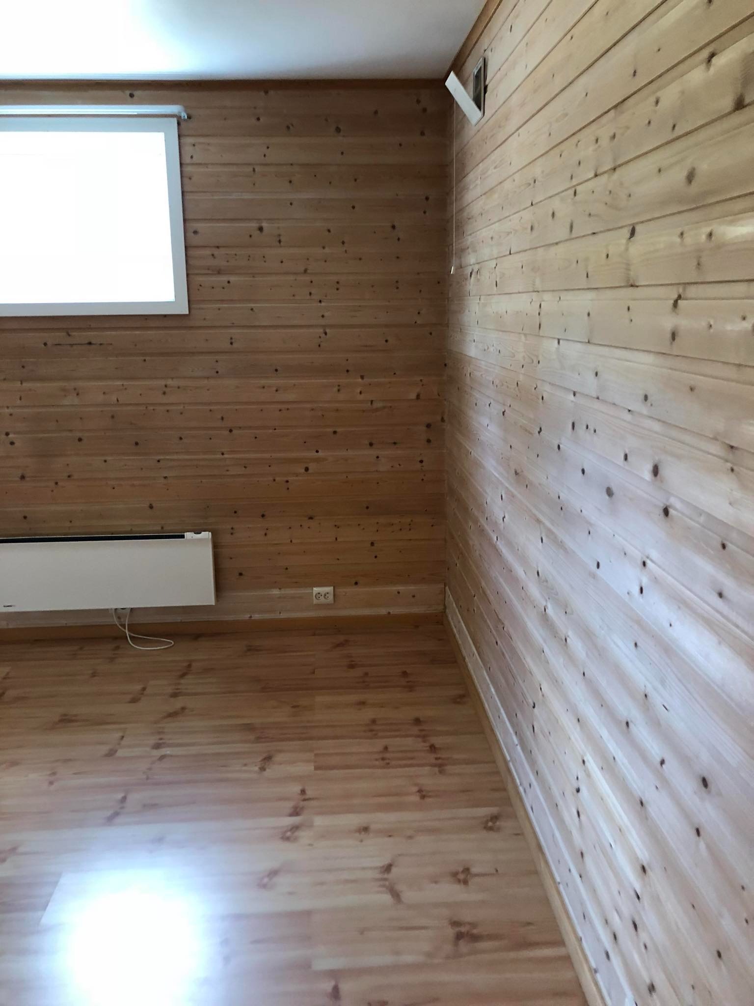 Hovedsoverom med inngang fra kjøkkenet